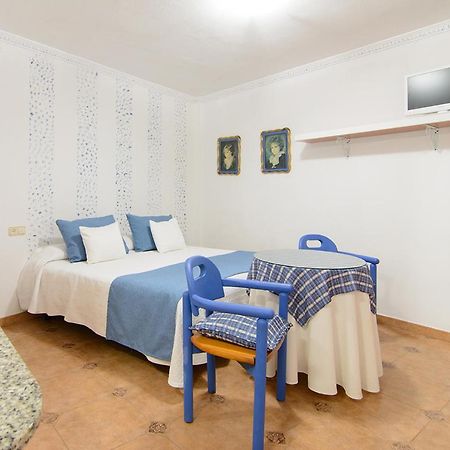 Apartamentos Turisticos Casa Soto Байона Екстериор снимка