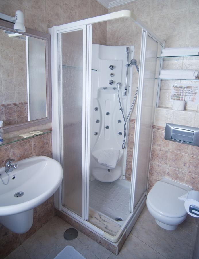 Apartamentos Turisticos Casa Soto Байона Екстериор снимка