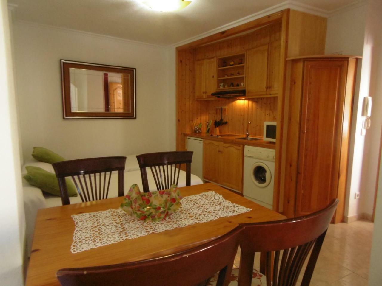 Apartamentos Turisticos Casa Soto Байона Екстериор снимка