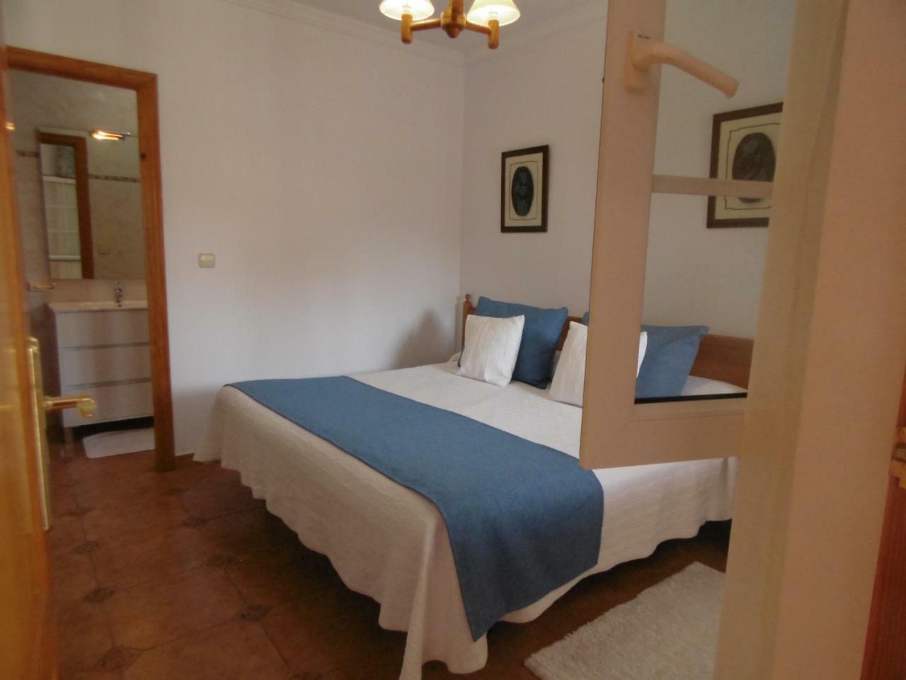 Apartamentos Turisticos Casa Soto Байона Екстериор снимка