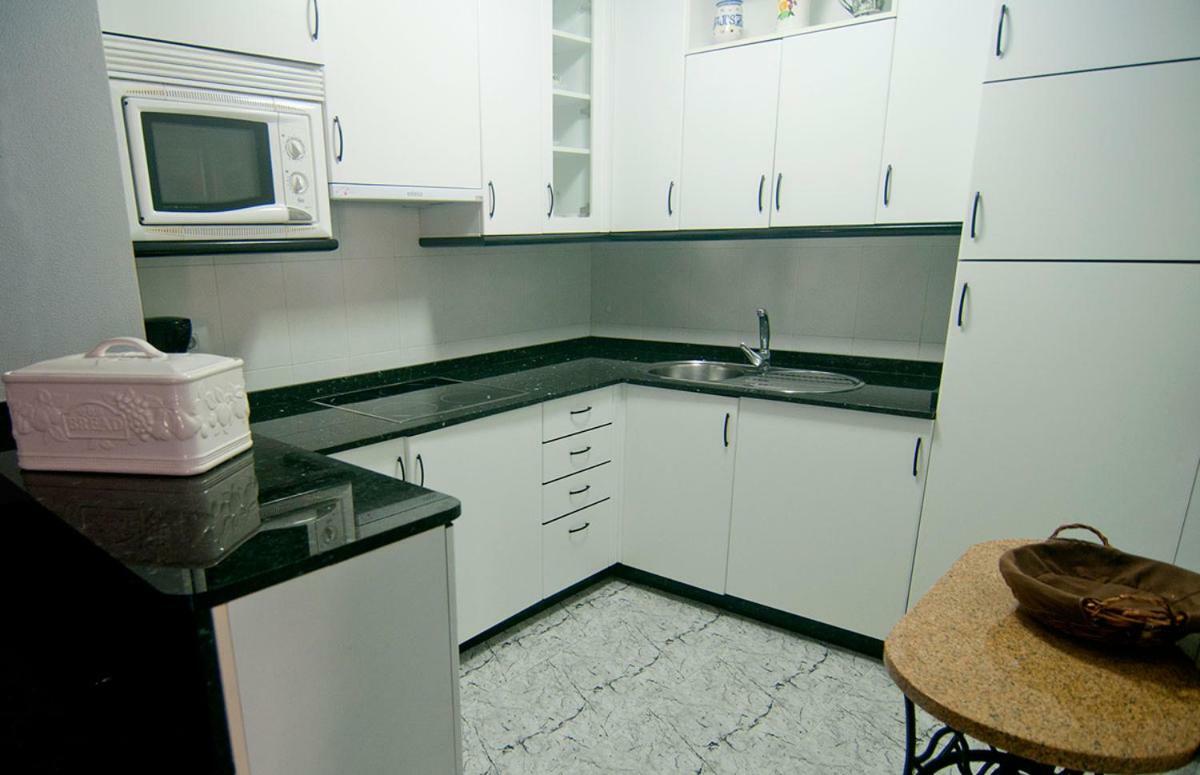 Apartamentos Turisticos Casa Soto Байона Екстериор снимка