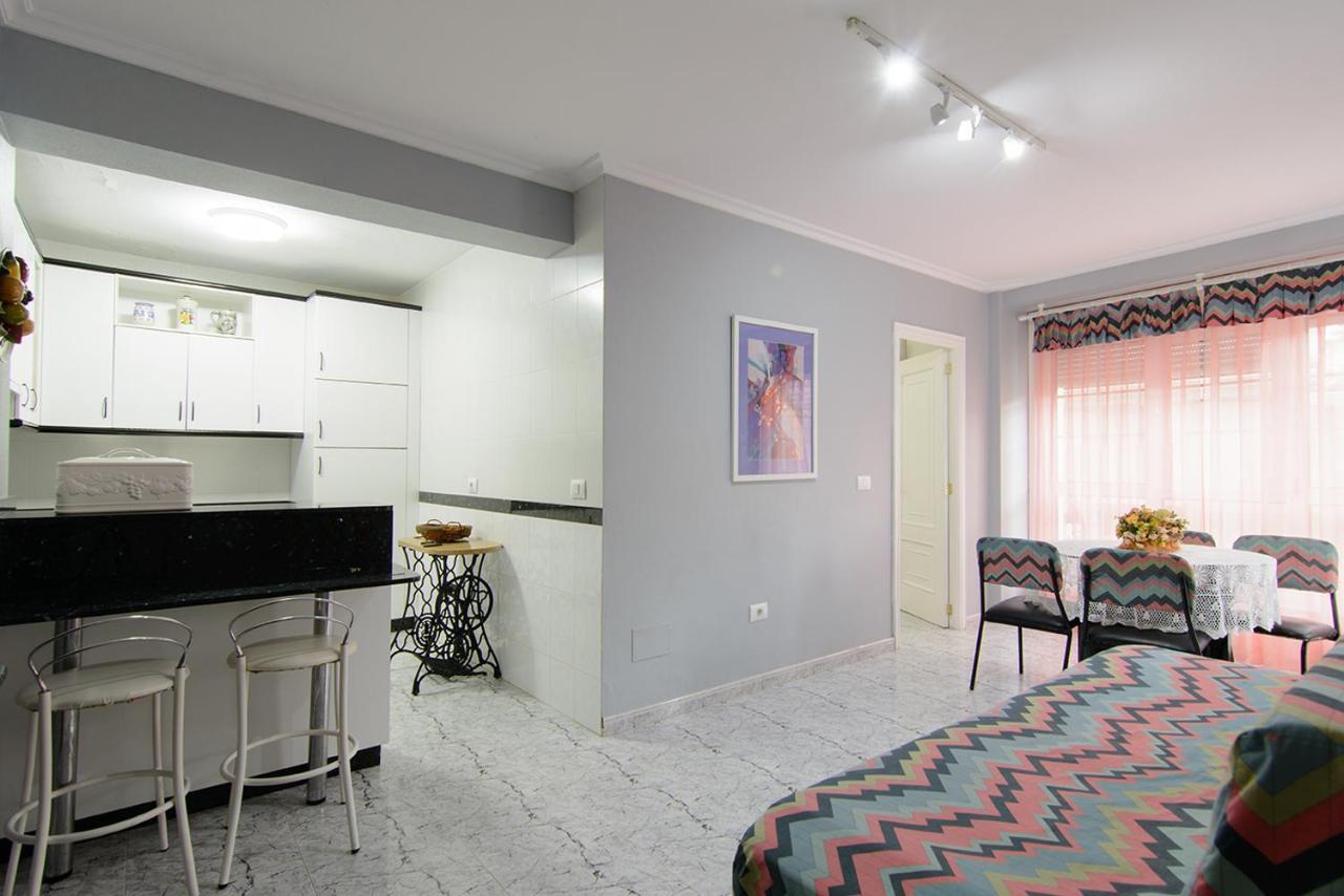 Apartamentos Turisticos Casa Soto Байона Екстериор снимка