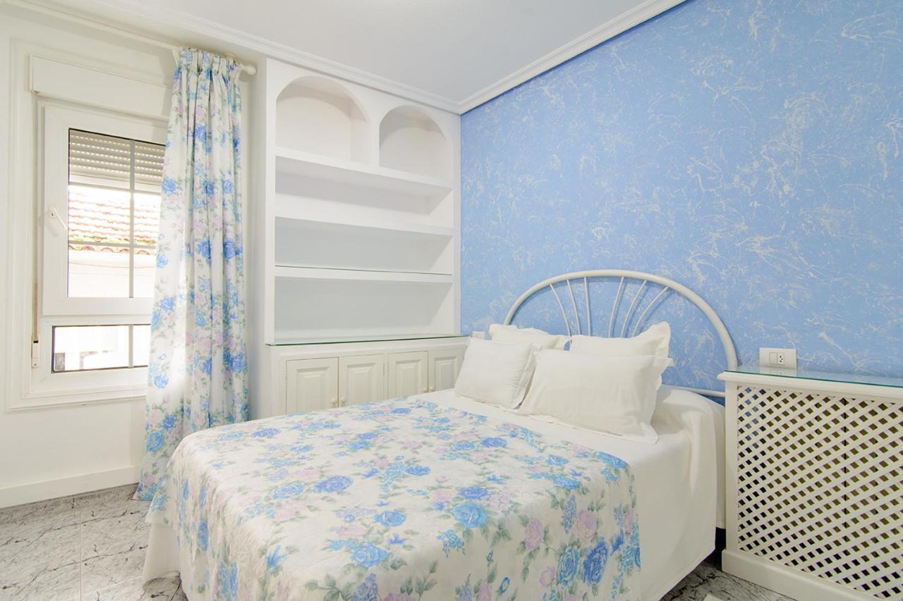 Apartamentos Turisticos Casa Soto Байона Екстериор снимка
