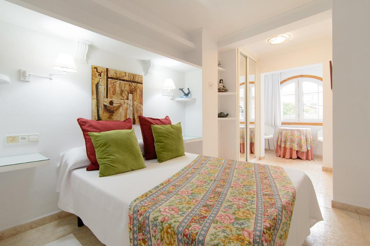 Apartamentos Turisticos Casa Soto Байона Екстериор снимка