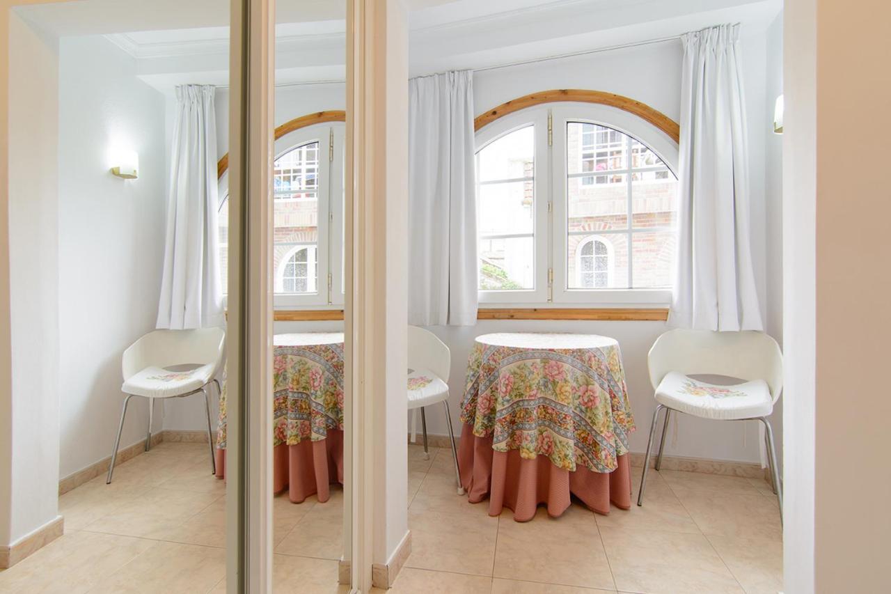 Apartamentos Turisticos Casa Soto Байона Екстериор снимка