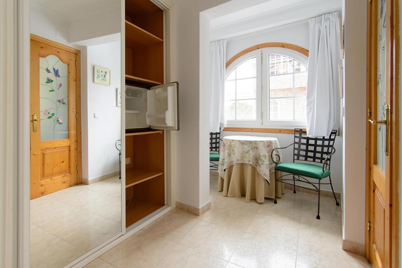 Apartamentos Turisticos Casa Soto Байона Екстериор снимка