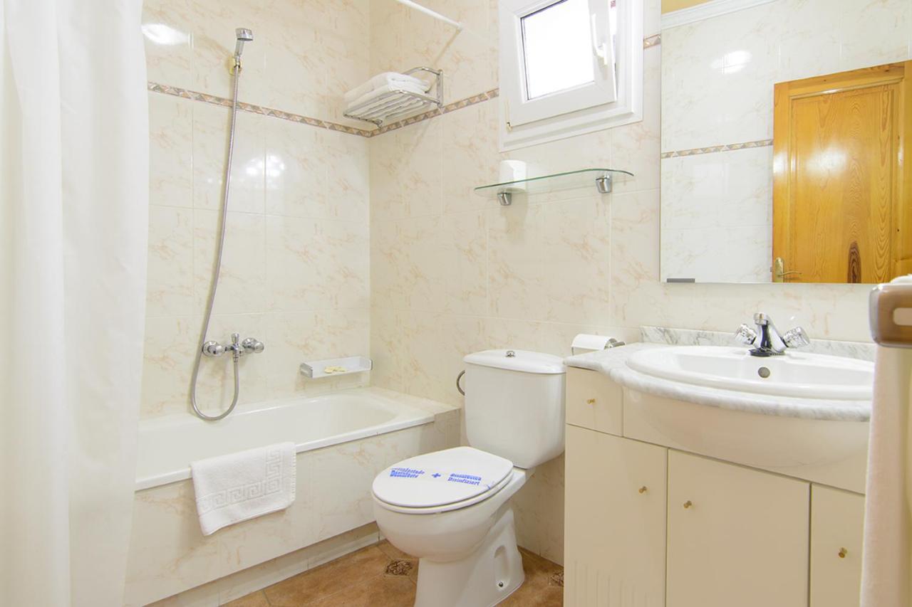 Apartamentos Turisticos Casa Soto Байона Екстериор снимка