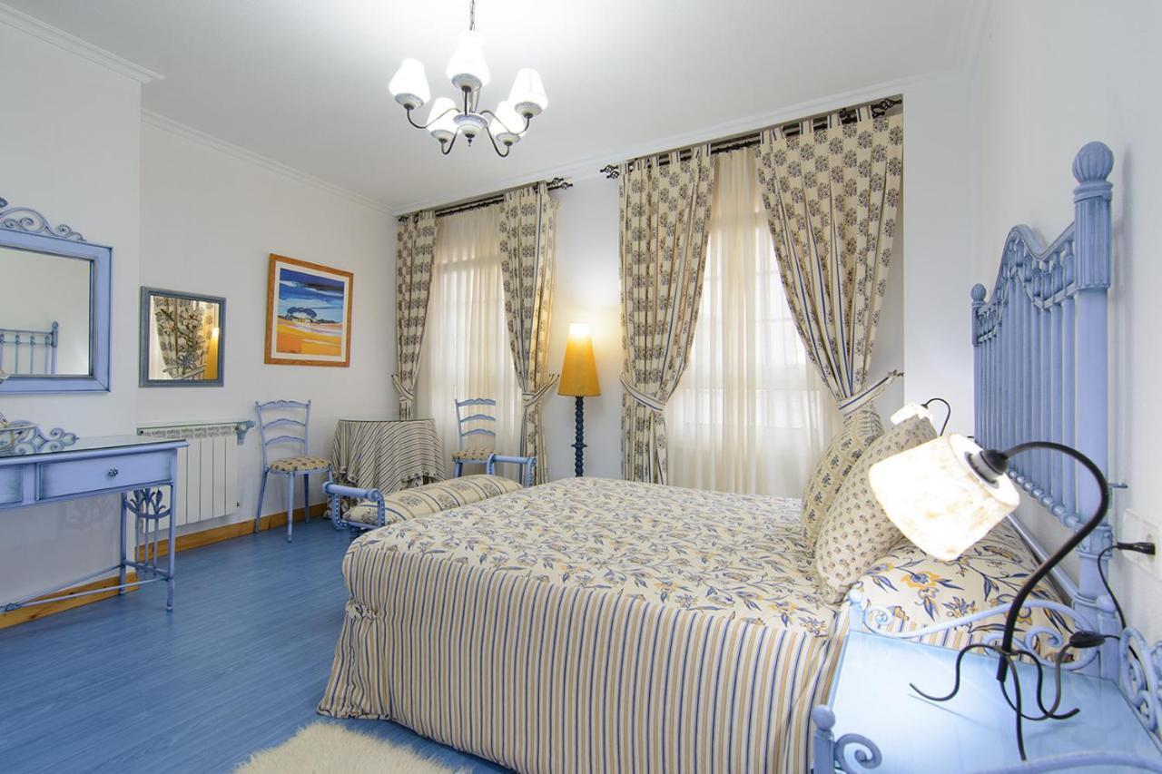 Apartamentos Turisticos Casa Soto Байона Екстериор снимка