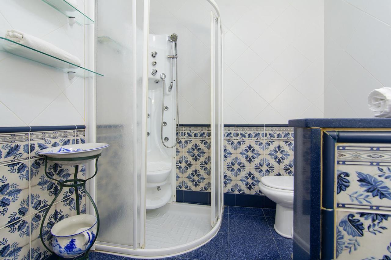 Apartamentos Turisticos Casa Soto Байона Екстериор снимка